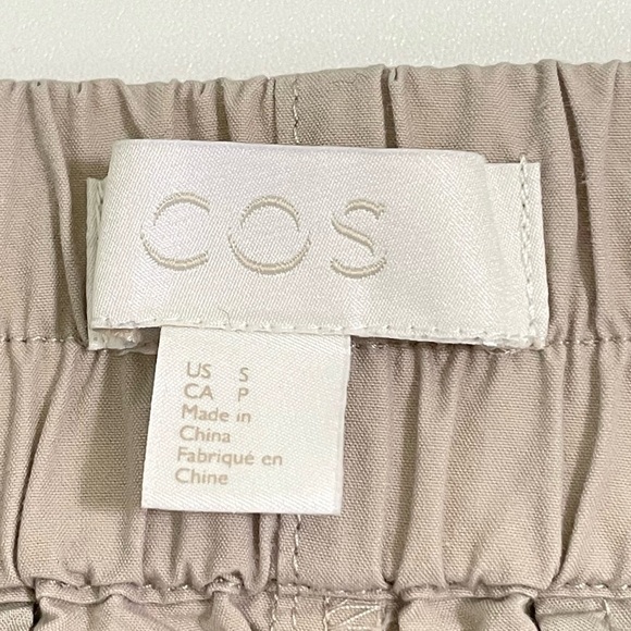 COS Angled Patch Pocket Trouser Relaxed Pleat Front Cropped Pant Beige Small - Picture 14 of 16